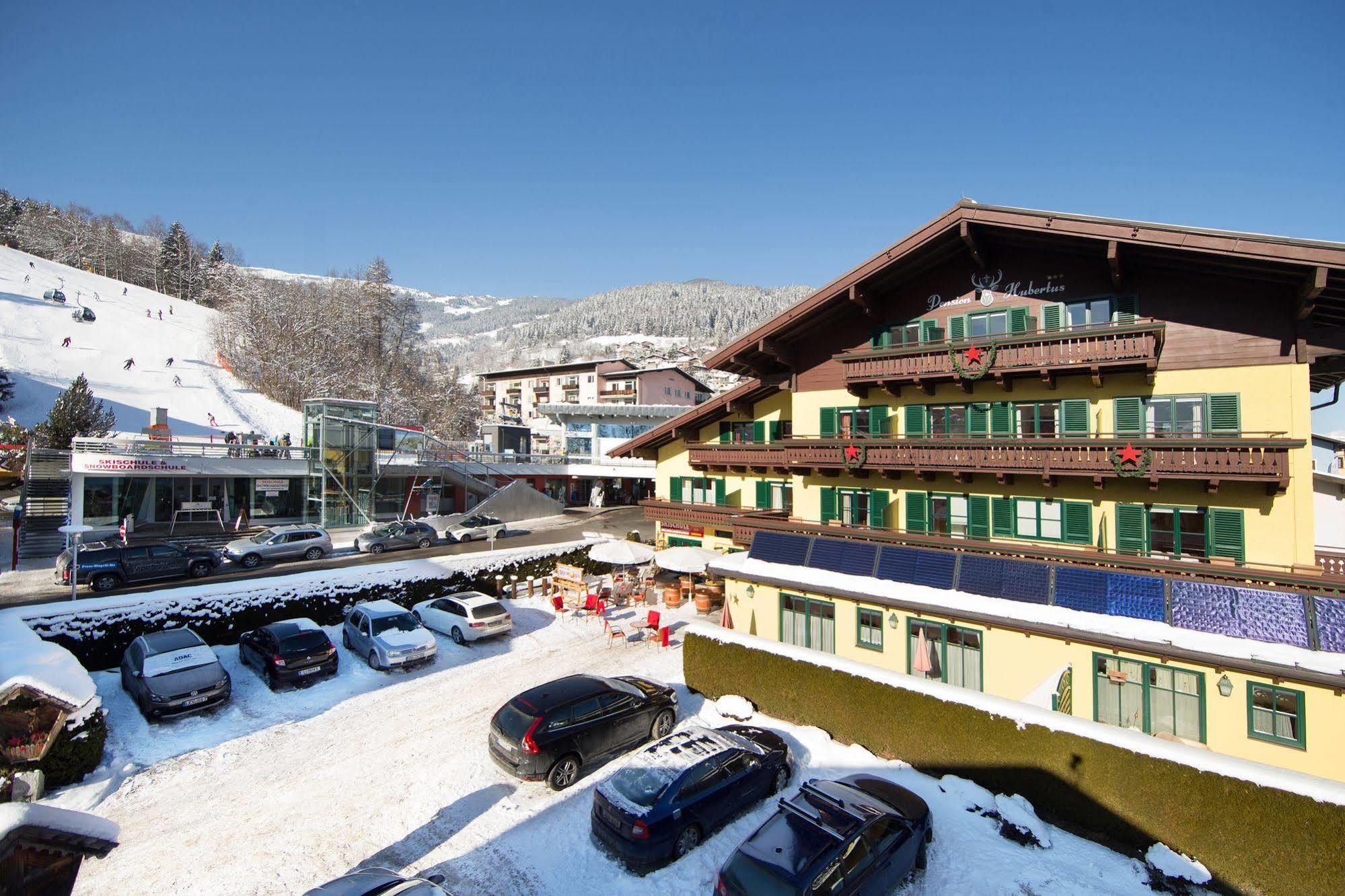 Hotel Pension Hubertus Zell am See Ngoại thất bức ảnh