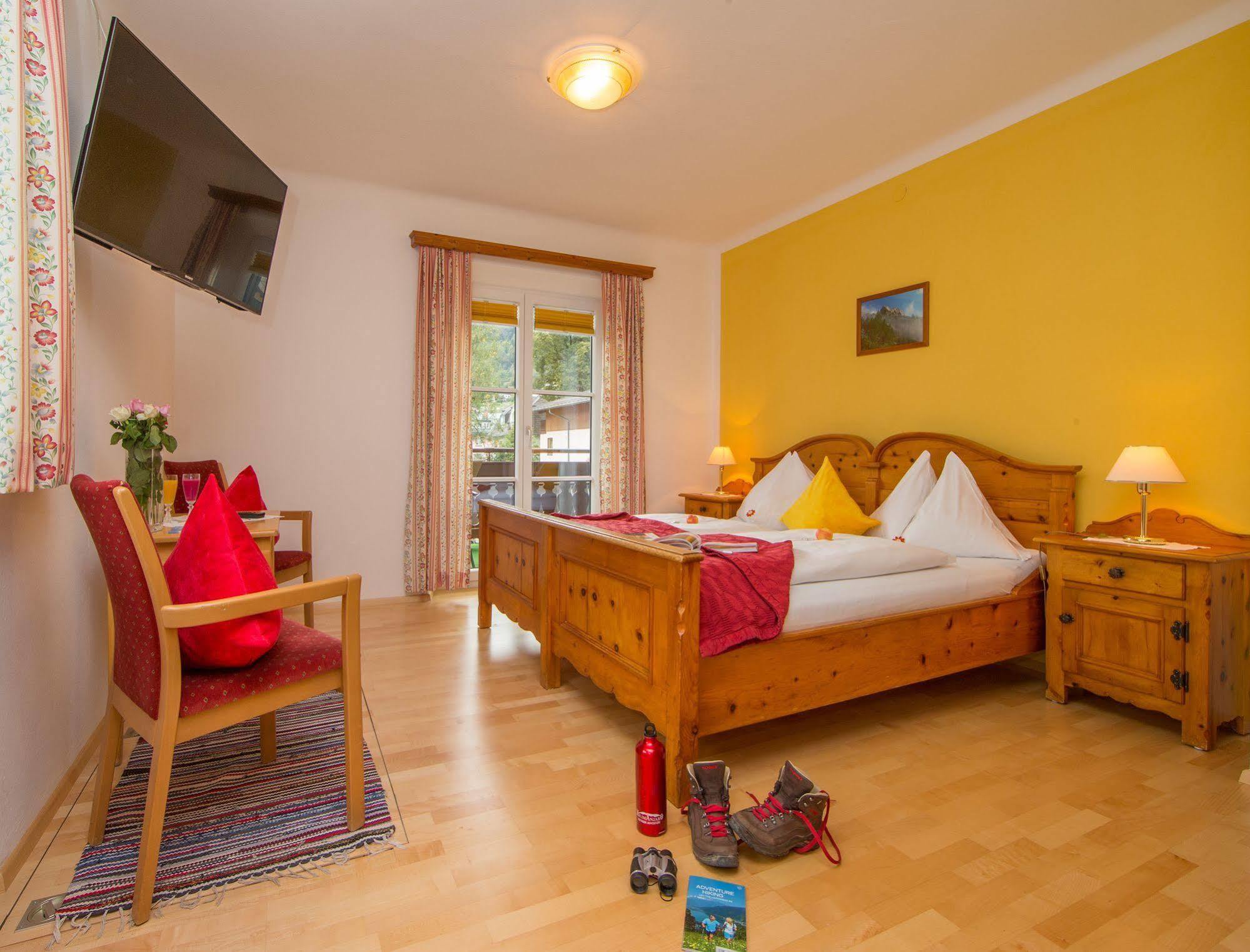 Hotel Pension Hubertus Zell am See Ngoại thất bức ảnh